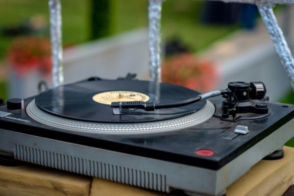 An old vinyl record player