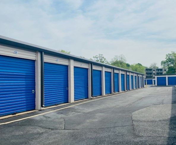 Drive-up units at Self Storage Plus in Oxon Hill.